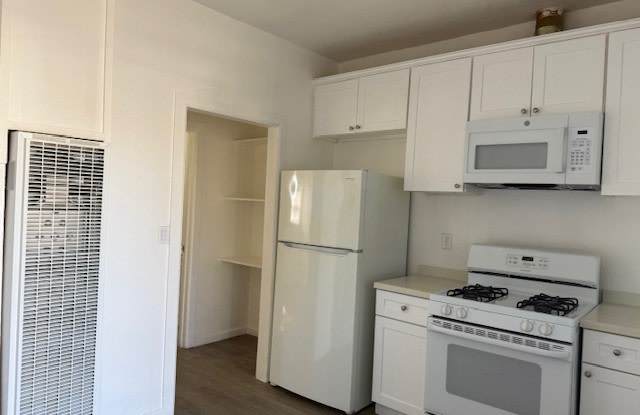 2118 E. 119th St. photos photos