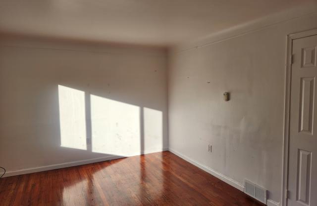 12738 Kelly Rd Gallery 3