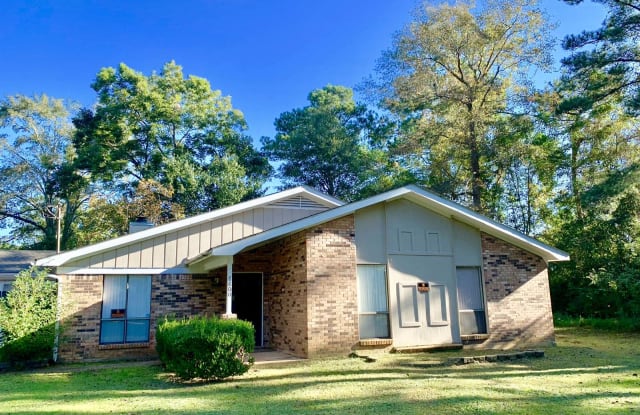 8800 DAWES POINT DR - 8800 Dawes Point Drive, Mobile County, AL 36695