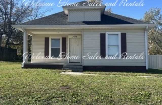 1015 North Main Street photos photos