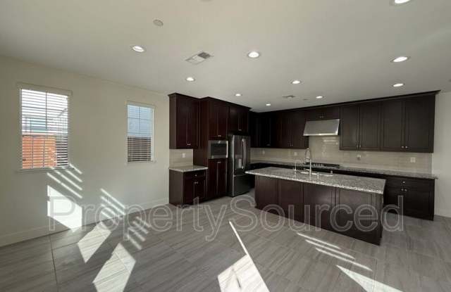 92 E Calder Dr Gallery 3