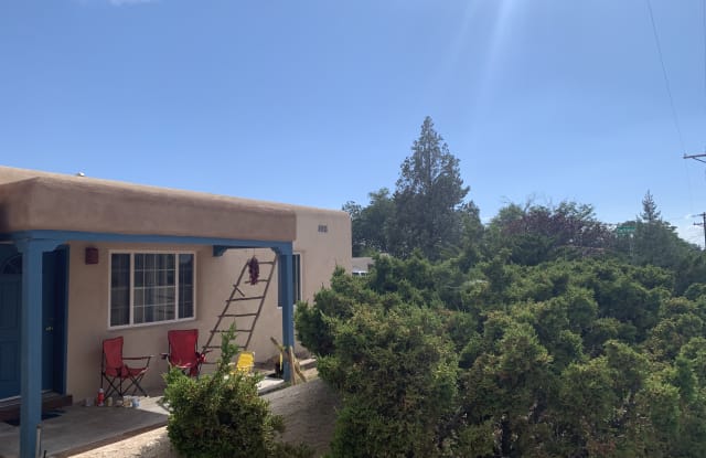 1346 Dartmouth Dr NE - 1346 Dartmouth Drive Northeast, Albuquerque, NM 87106