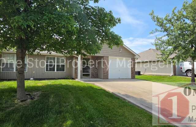Beautiful 4 Bedroom 2 Bathroom in Grain Valley! photos photos