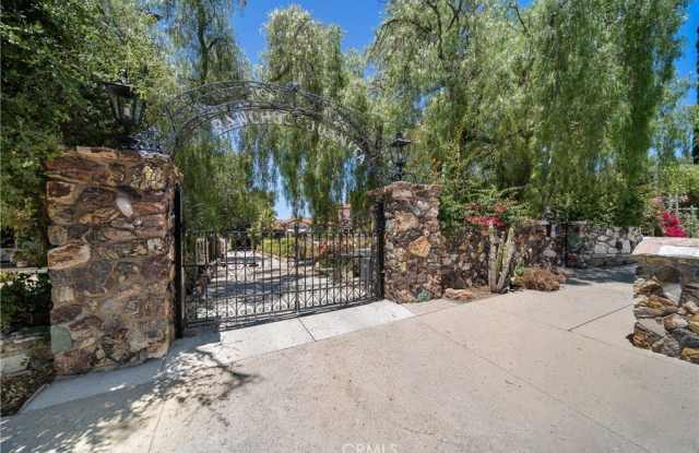 10723 Lurline photos photos