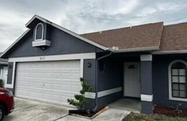 917 SE Streamlet Avenue SE photos photos