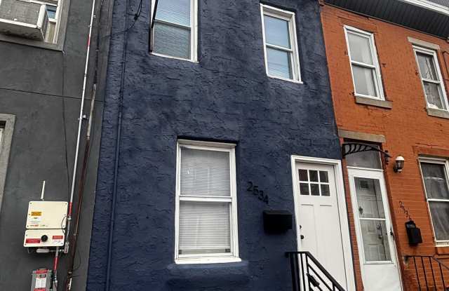 2534 North Water Street photos photos