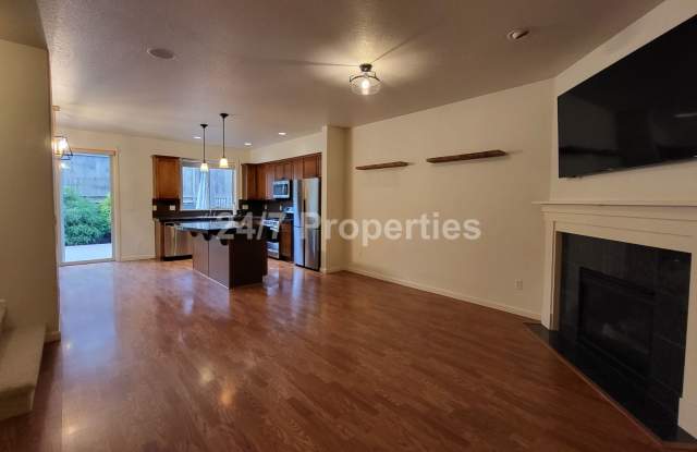Modern Damascus Home with 2 Primary Suites! Gallery 3