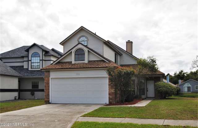 2918 LANTANA LAKES DR E - 2918 Lantana Lakes Drive East, Jacksonville, FL 32246
