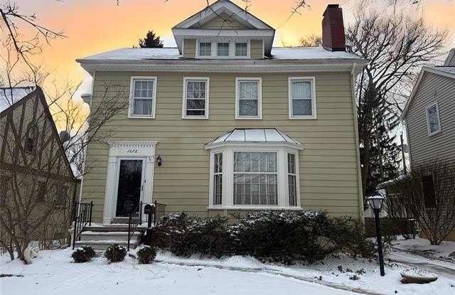 1072 Ridgedale Avenue photos photos