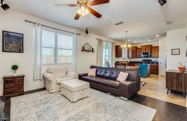 5904 S 35TH Place Gallery 4
