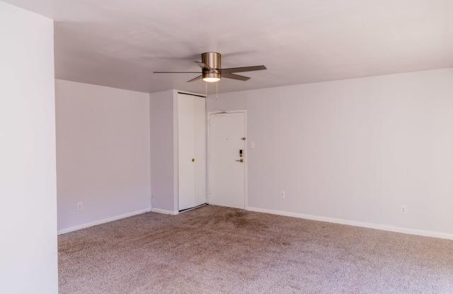 Two Bedroom Apartment Available At Barracks West Gallery 3