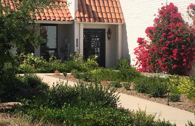 7063 E MCDONALD Drive - 7063 East Mcdonald Drive, Scottsdale, AZ 85253