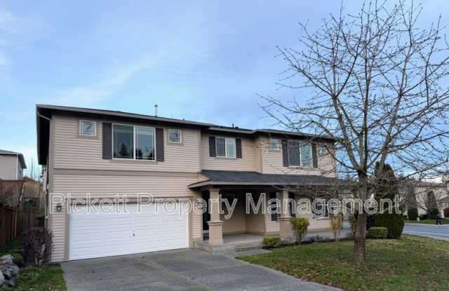 560 NW Arendal Way photos photos