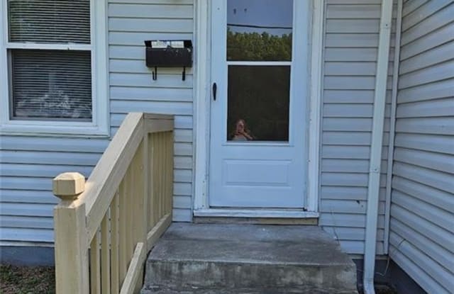 37 Grove Street - 37 Grove Street, Portsmouth, VA 23701