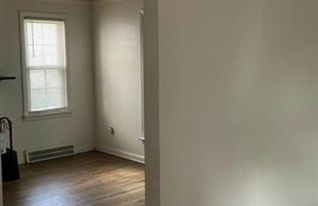 3865 Grayton Street Gallery 4