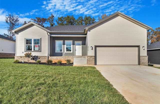 Three Bedroom, Two Bathroom Home in Plum Springs Gallery 1