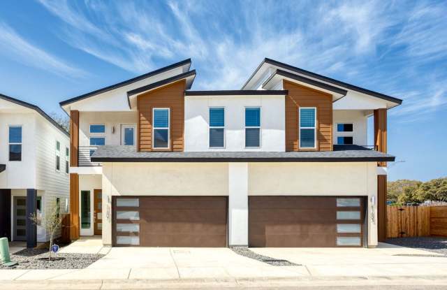 Brand New 3/2.5 Townhome photos photos