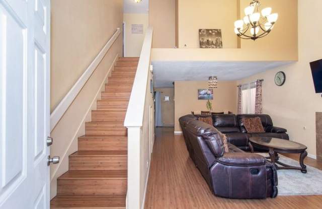 887 Friendly Circle Gallery 4