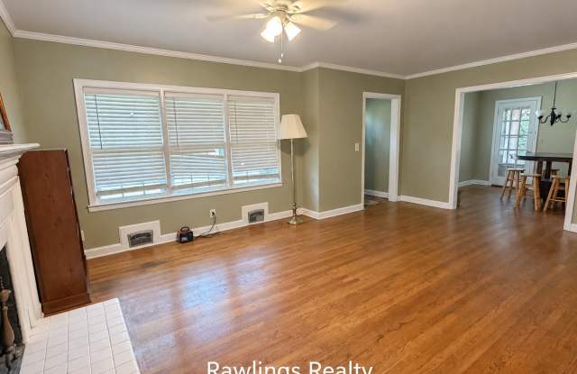 1119 Maple Drive Gallery 3