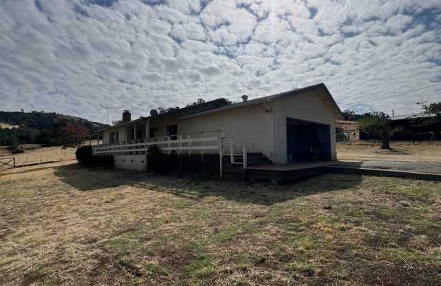 Oroville 4 bed 2 bath 3300sqft country home for rent photos photos