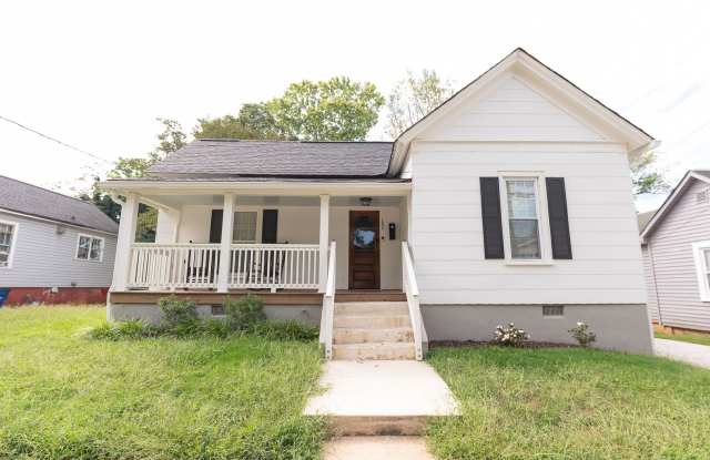 Stunning 3 Bedroom Home with Hardwood Floors & Luxury Bathrooms photos photos Stunning 3 Bedroom Home with Hardwood Floors & Luxury Bathrooms photos photos
