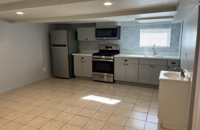 1115 E WHITTON Avenue - 1115 East Whitton Avenue, Phoenix, AZ 85014