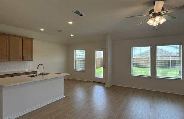 4000 Malachite Drive Gallery 3