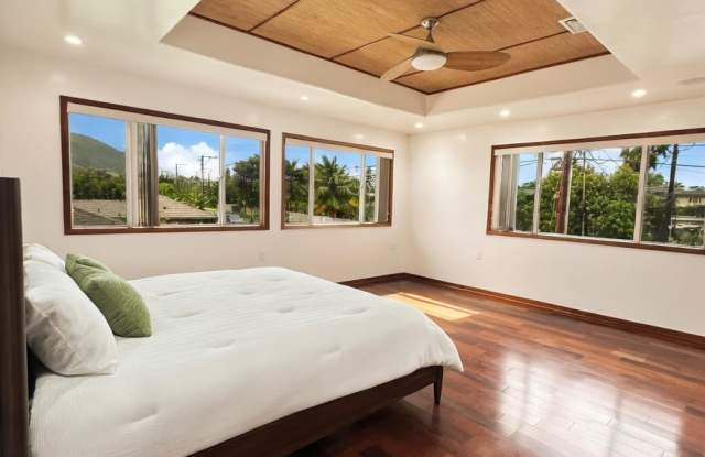 238 Portlock Road Gallery 2
