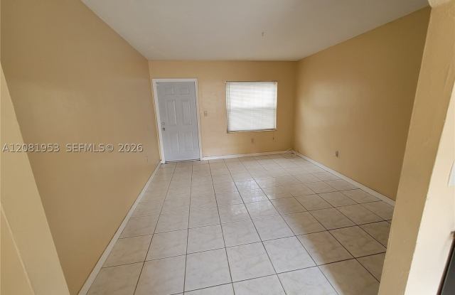 7015 NW 4th Ct Gallery 3