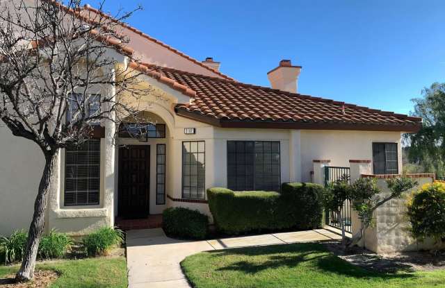 318 Country Club Drive Gallery 1