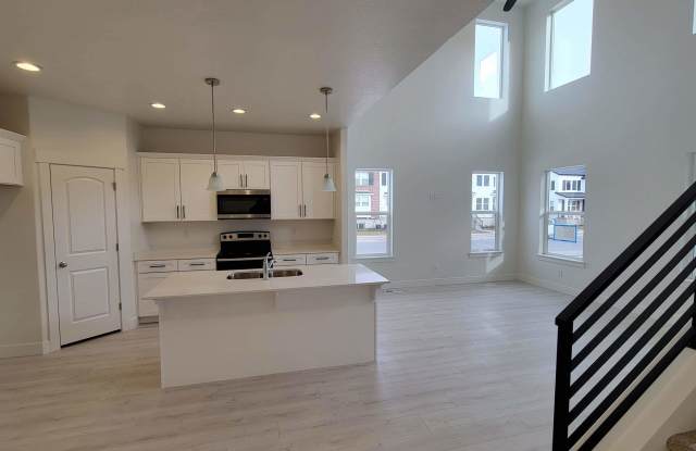 4174 Hardman Way Gallery 3