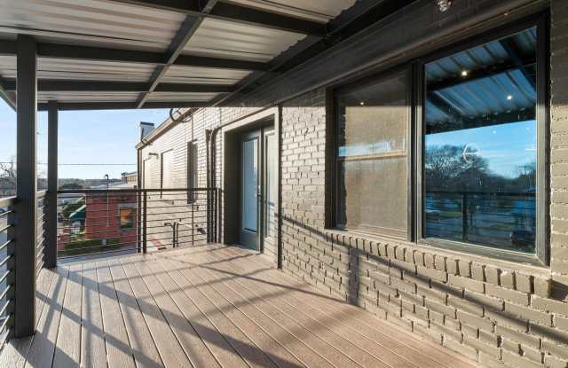 330 W Lamar Street Gallery 1
