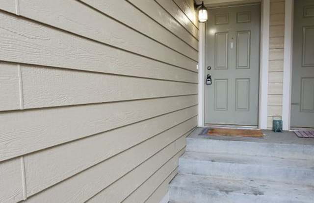 3 Bed 2.5 Bath Townhome For Rent! Gallery 4