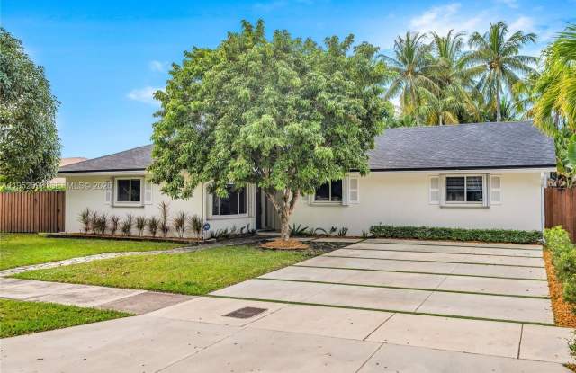 15930 SW 90th Ave photos photos