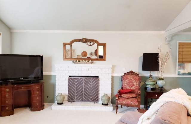 12429 86th PL NE Gallery 3