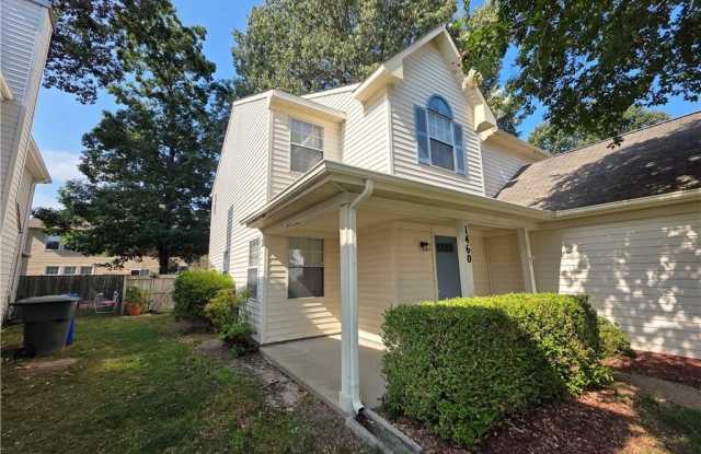 1460 Berkshire Drive Gallery 3