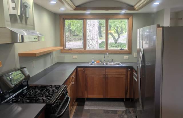 2563 Scio Road Gallery 2