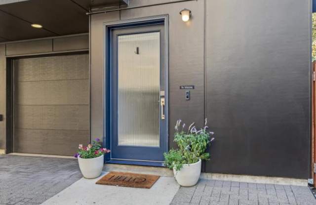 6534 42nd Ave. SW #B Gallery 2