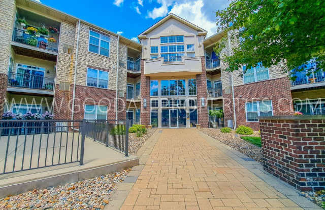 2 Bedrooms 2 Bathroom Condo on Grand photos photos