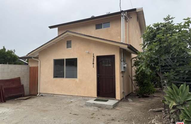 5103 Longridge Ave photos photos