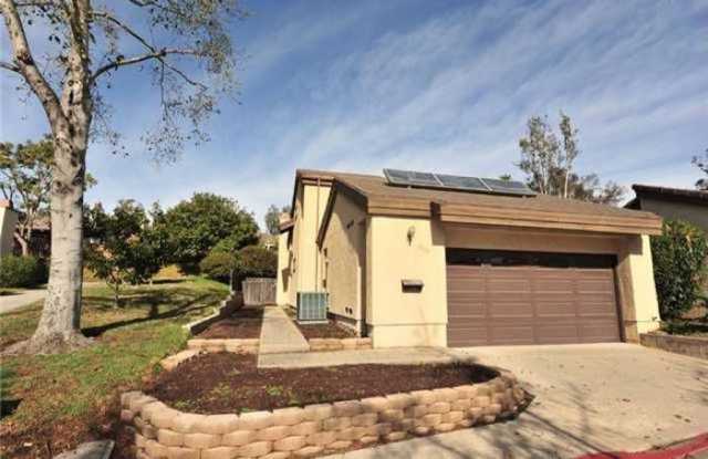 Spacious and Bright Escondido Home photos photos