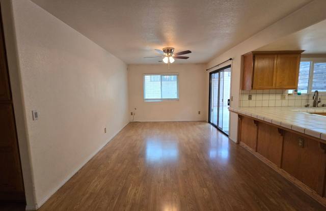 3bd/2ba House on Alyssum Cir Gallery 4