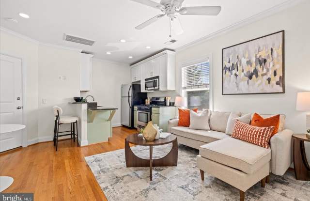 409 E RAYMOND Avenue Gallery 2
