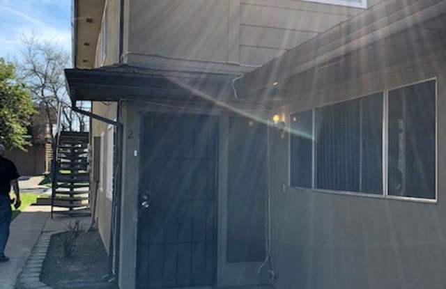 Townhome for Rent! Close to American River College! - 4428 Greenholme Drive, Foothill Farms, CA 95842