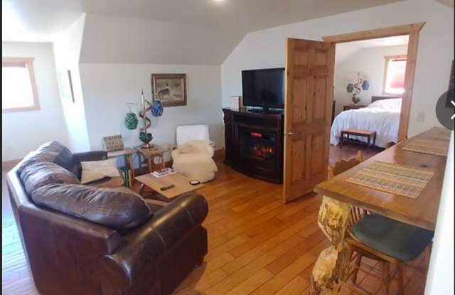 Fully Furnished Western Apartment Near Columbus photos photos