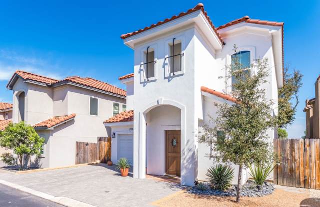 BEAUTIFUL PALLATIUM VILLAS 2-BEDROOM Gallery 4