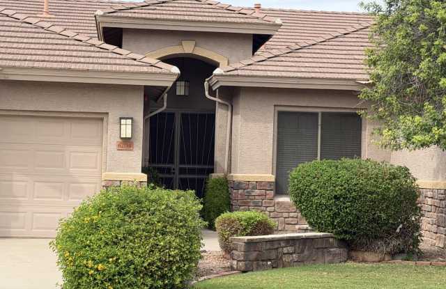 6204 W Julie Drive Gallery 2