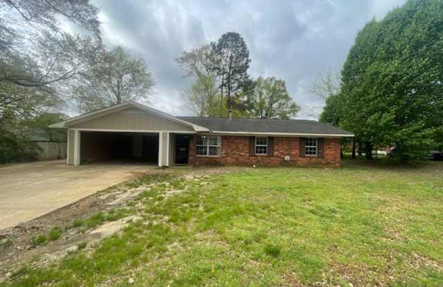 Renovated 3 Bedroom 2 Bath Home for Rent with 2 Car Garage! - 2409 Holmes Street, Tupelo, MS 38801 Renovated 3 Bedroom 2 Bath Home for Rent with 2 Car Garage! - 2409 Holmes Street, Tupelo, MS 38801