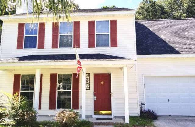 Charming 4 Bedroom Home in Center Lake Subdivision - Mt. Pleasant - 1269 Center Lake Drive, Mount Pleasant, SC 29464