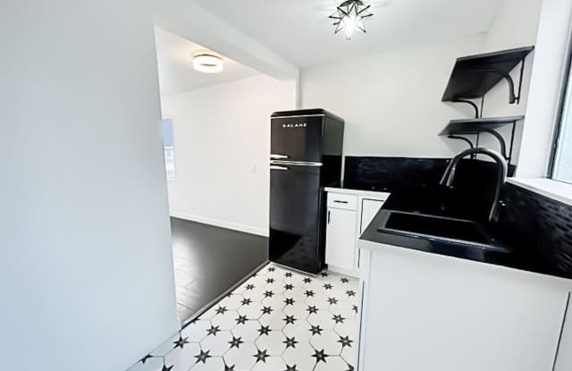 Now leasing BEAUTIFUL and unique DOWNTOWN studios! photos photos
